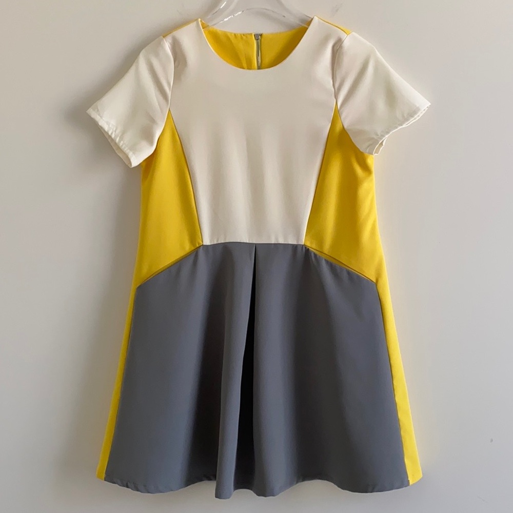 Sheln Casual Colorblock Swing Dress (Yellow)